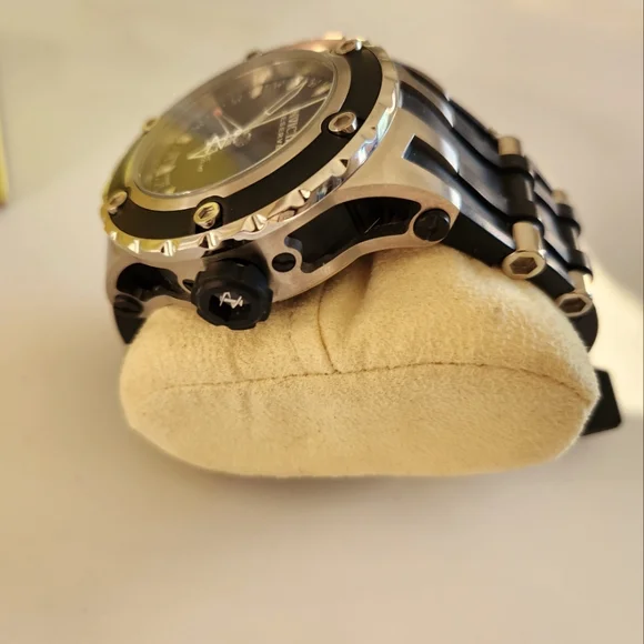 INVICTA Reserve Men's Watch